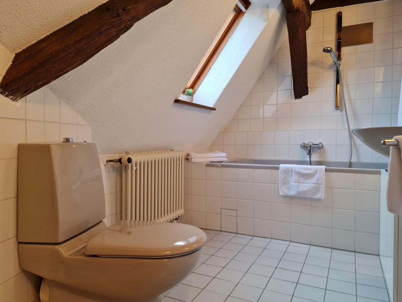 Avahome: Haus Fuer 16, Wlan, Parkplaetze, Netflix, Nespresso Kandel Quarto foto